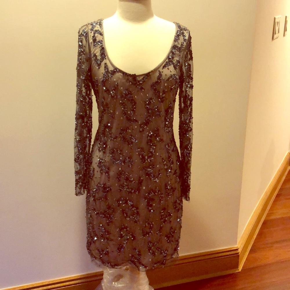BEAUTIFUL & ELEGANT DRESS
